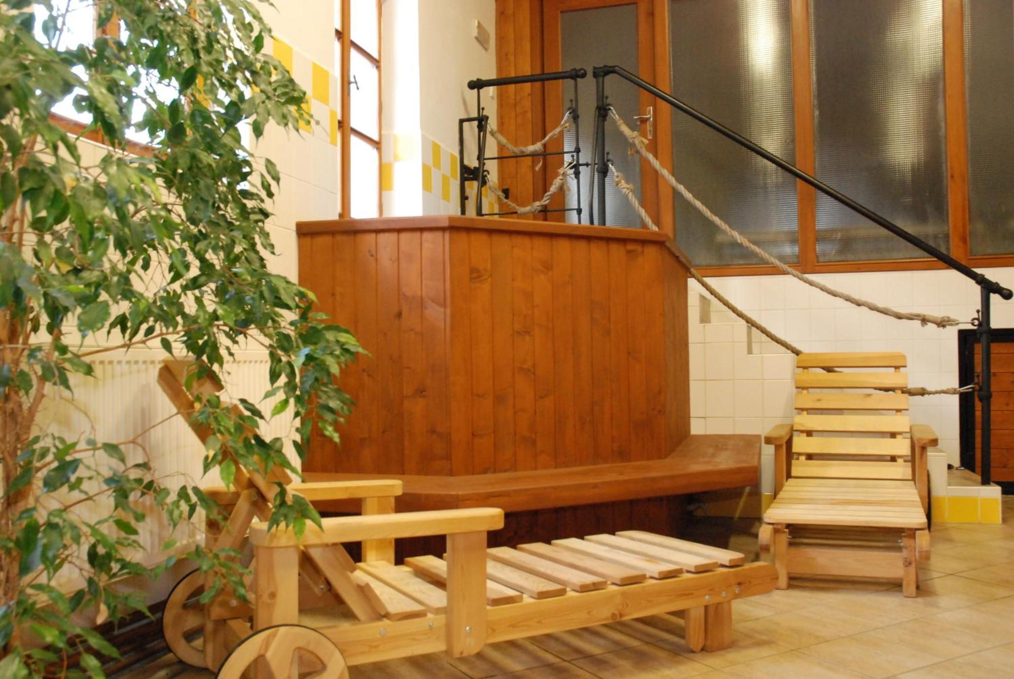 Hotel U Ruze Slavonice Luaran gambar