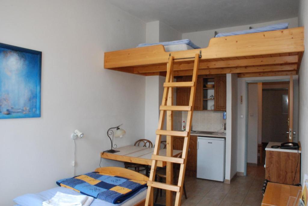 Hotel U Ruze Slavonice Bilik gambar