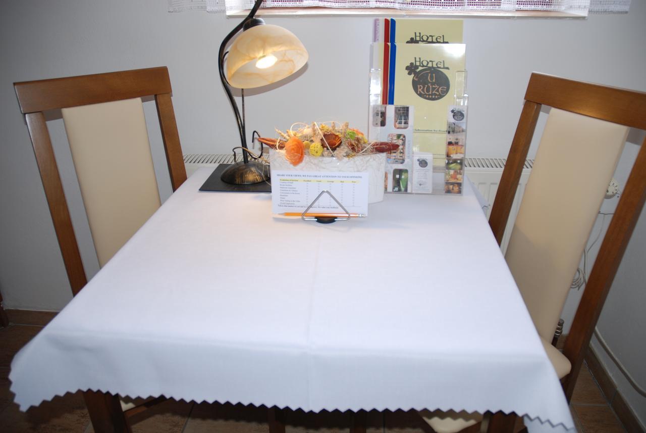 Hotel U Ruze Slavonice Luaran gambar